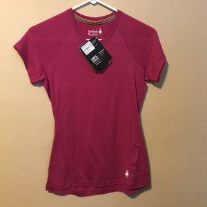 Merino 150 berry  smart wool baselayer shirt